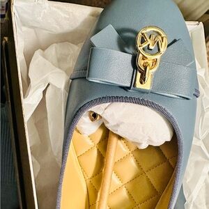 Never worn MK Ballet flat